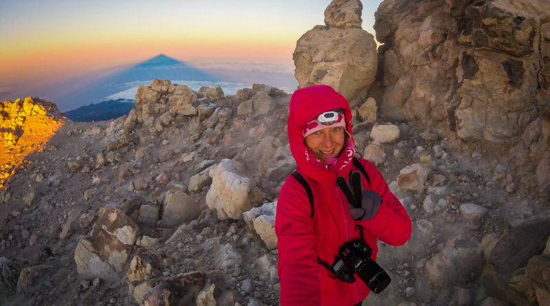 Východ slunce na vrcholu nejvyšší hory Španělska Pico del Teide opravdu stojí za to. Připravte se však na silný vítr a teploty od -5°C až do -15°C.